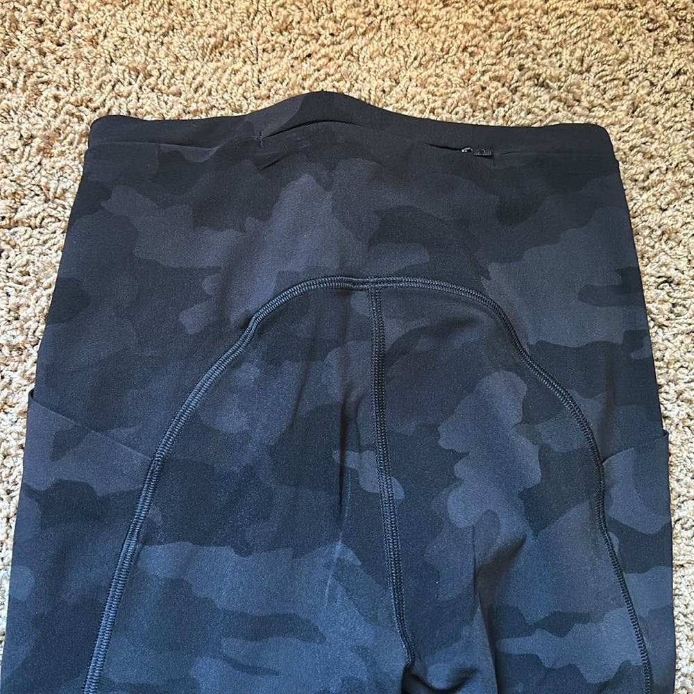 Lululemon Swift Speed Dark Camouflage Leggings - Picture 8 of 9
